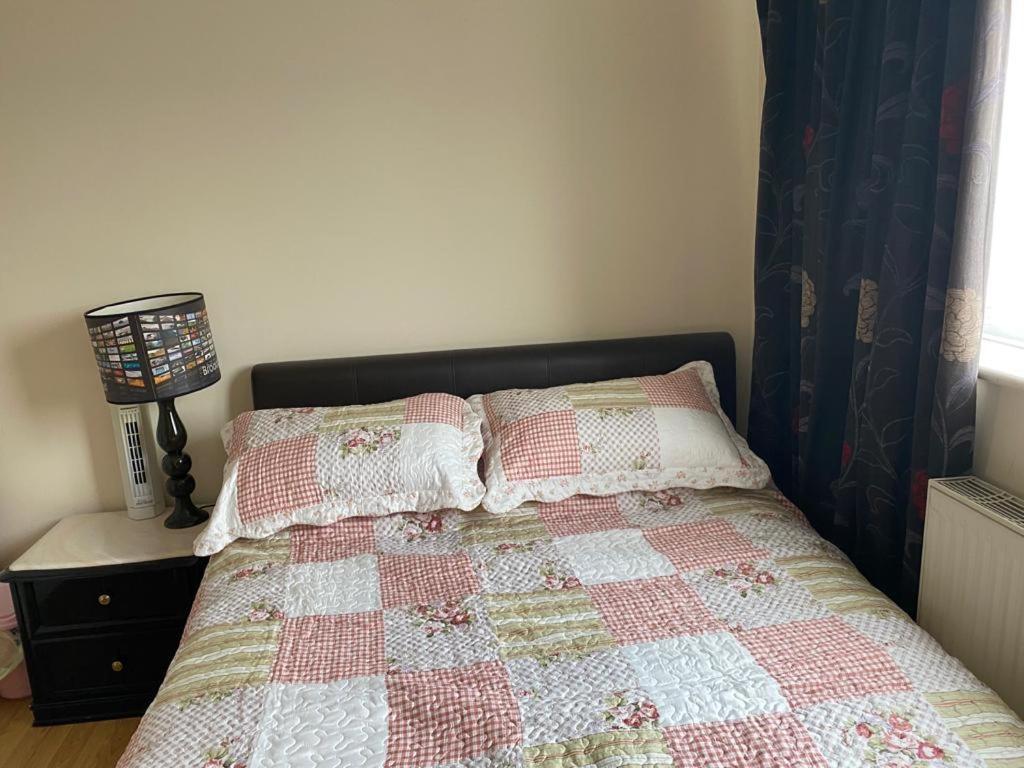 Specious Room In Northolt Northolt  Exteriör bild